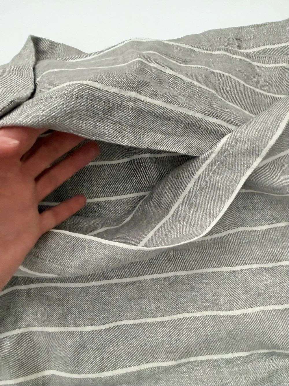 POTTERY BARN Belgian Flax Linen Striped King Sham - Gray & White